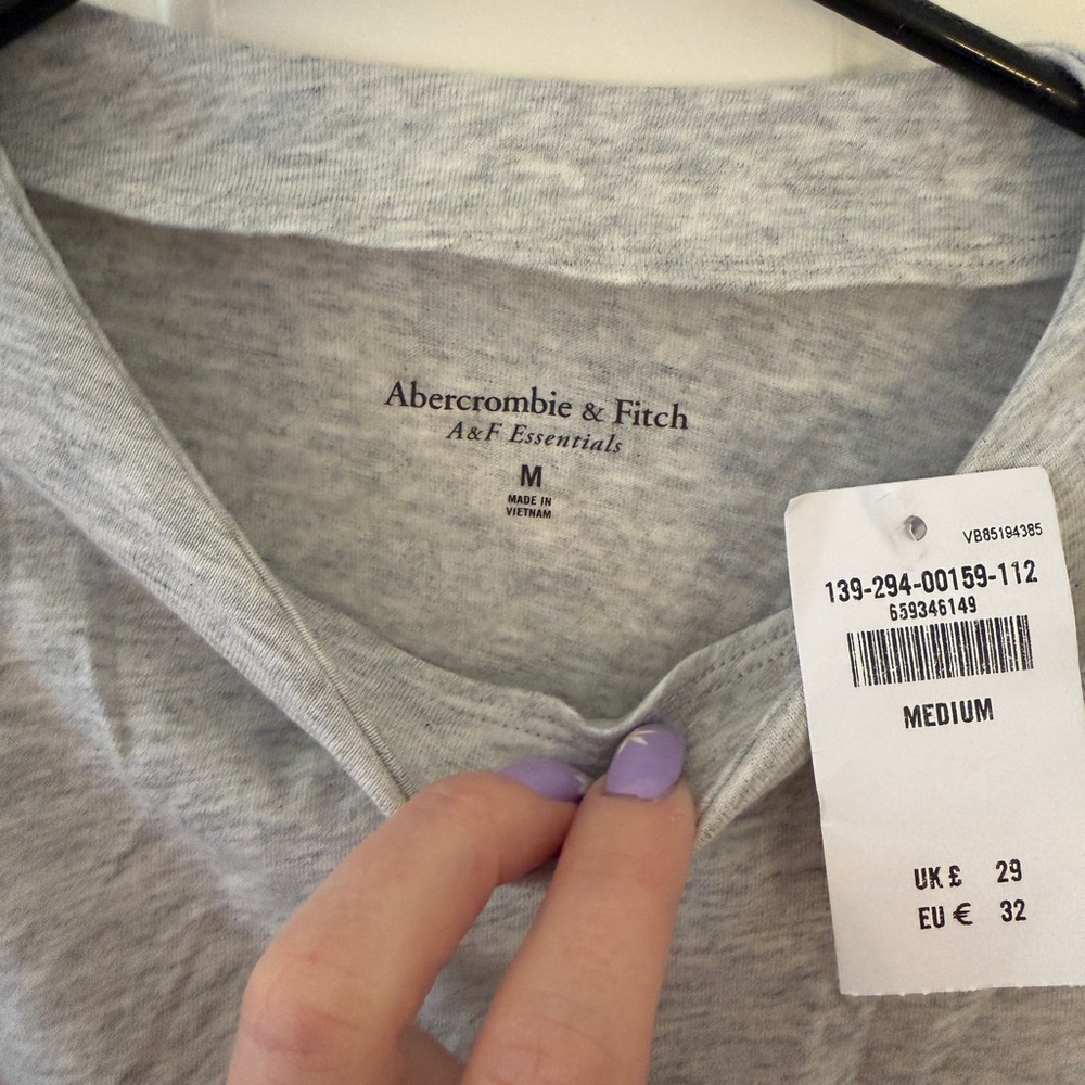 Abercrombie & Fitch Light Gray Women's Mockneck Tee